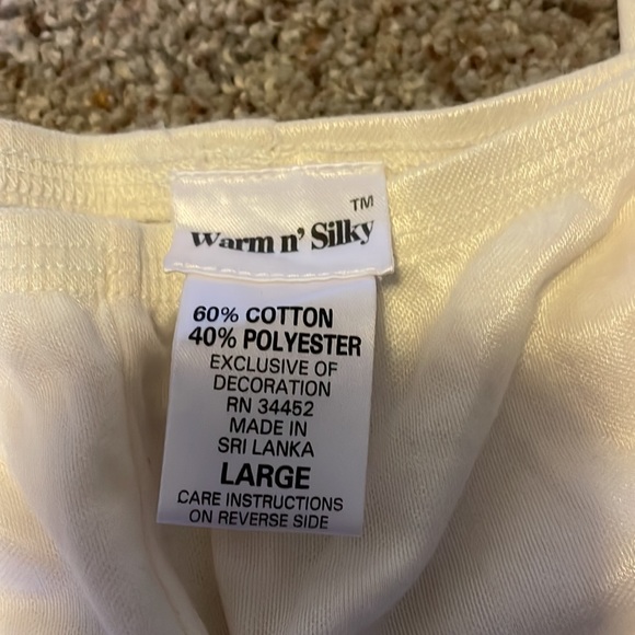 Warm & silky long John warm undergarment for those cold snowy days - Picture 3 of 3